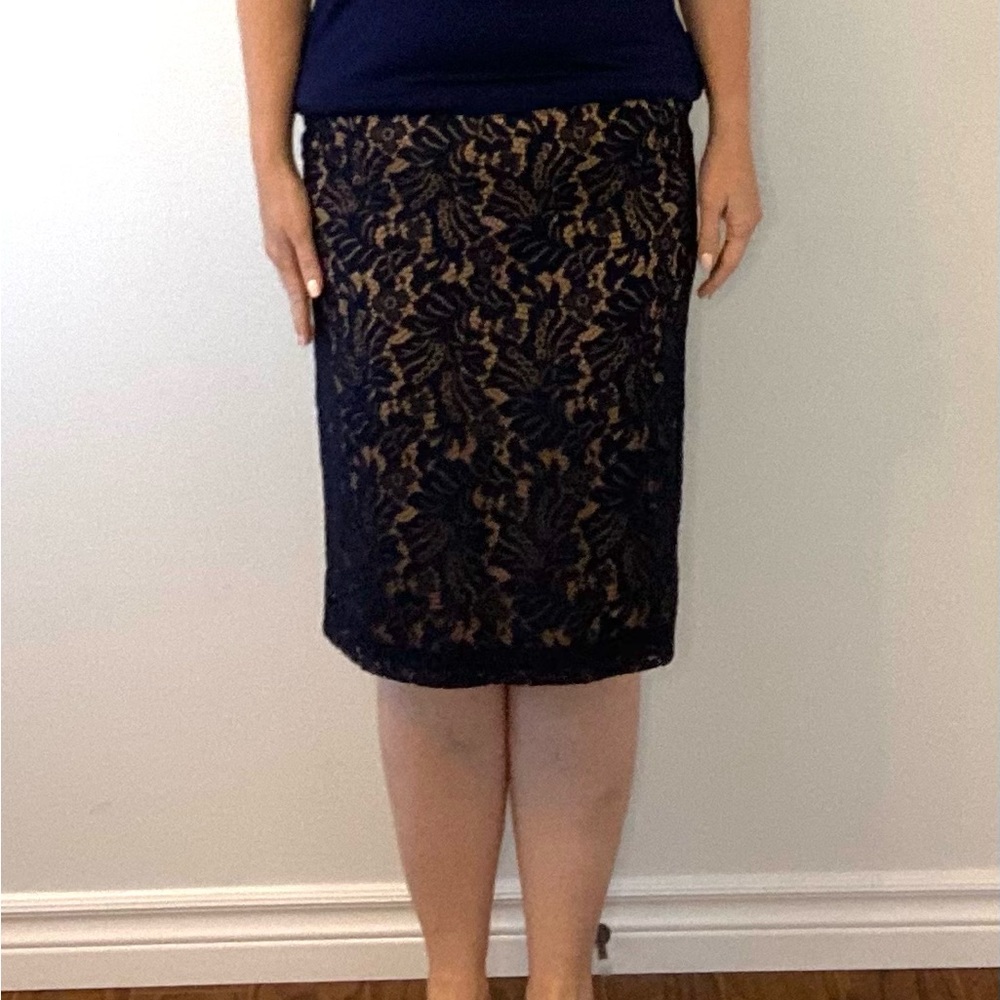 New with tags! Banana Republic Navy blue lace pencil skirt with nude liner
